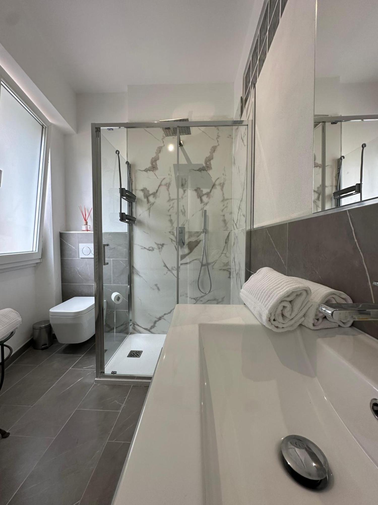 Apartment Fioriris Del Stresa