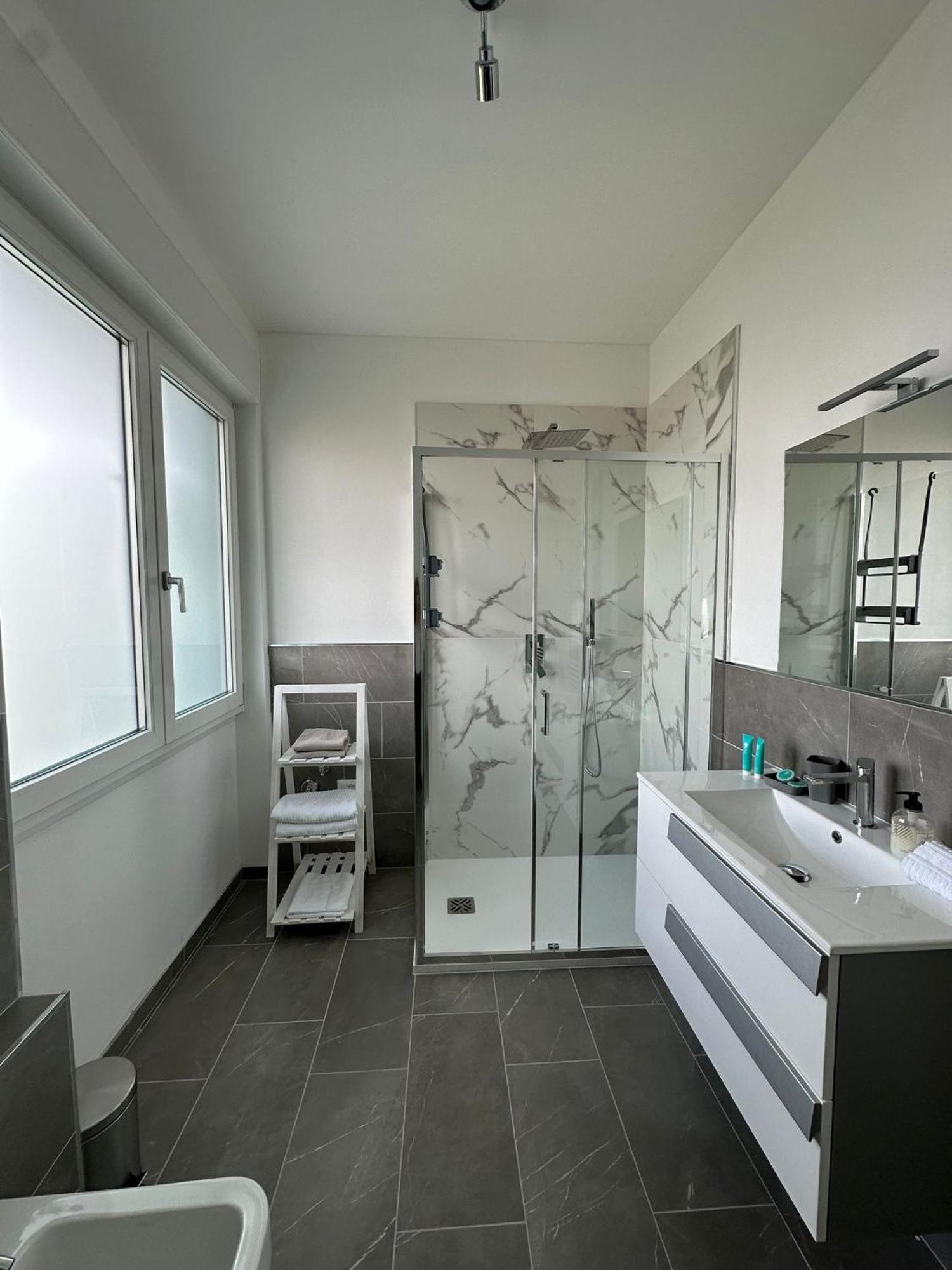 Apartment Fioriris Del Stresa
