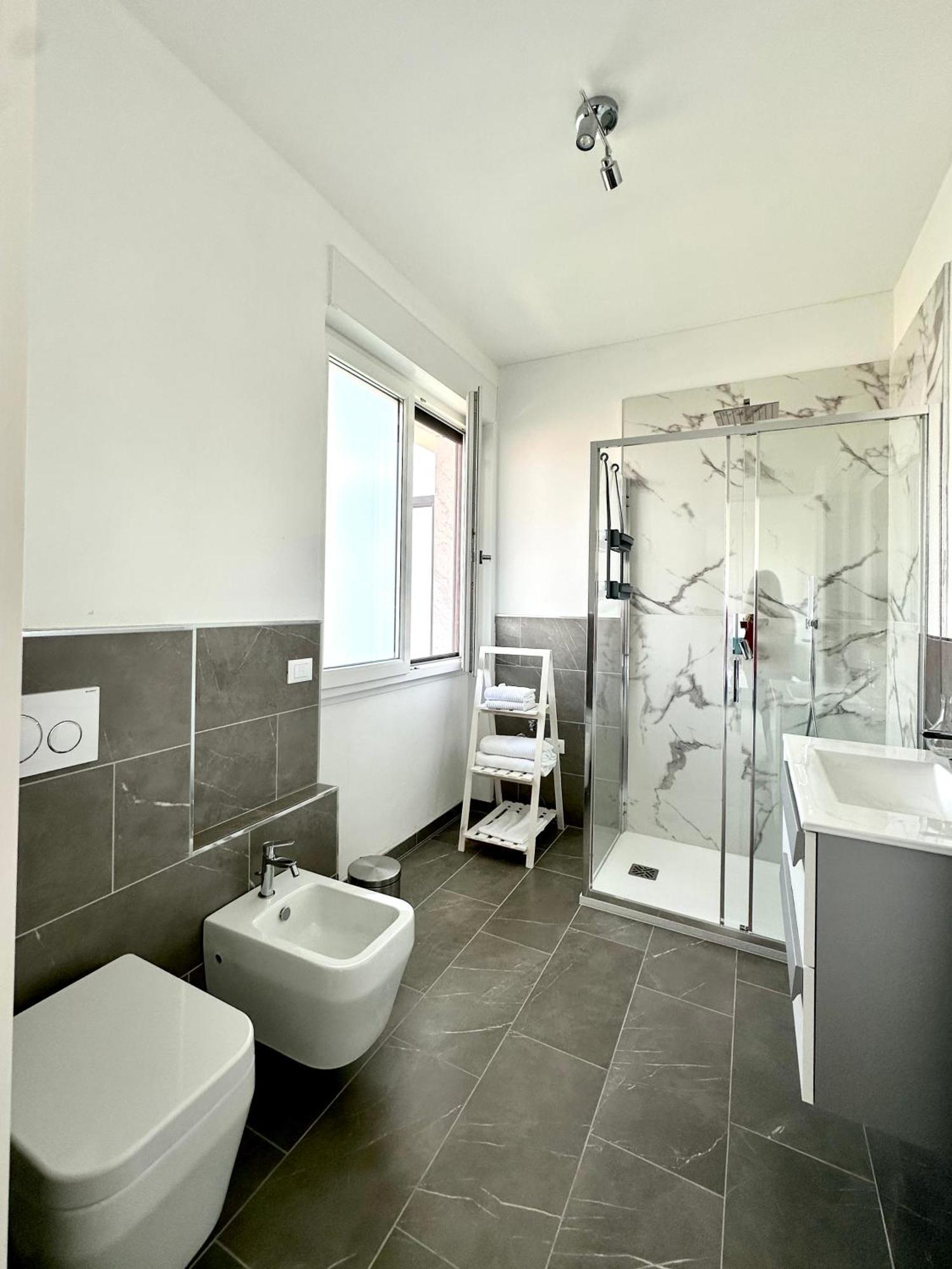 Apartment Fioriris Del Stresa