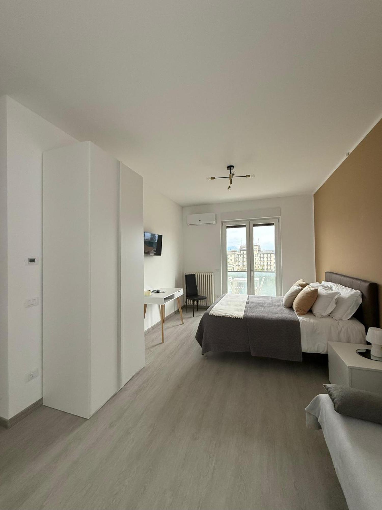 Apartment Fioriris Del Stresa